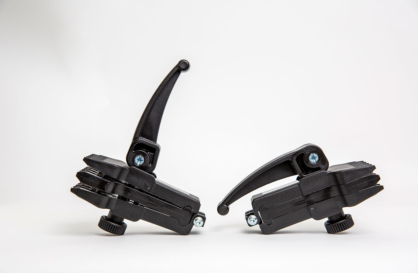 The Easy Stringer v2 - The worlds most portable string machine ...